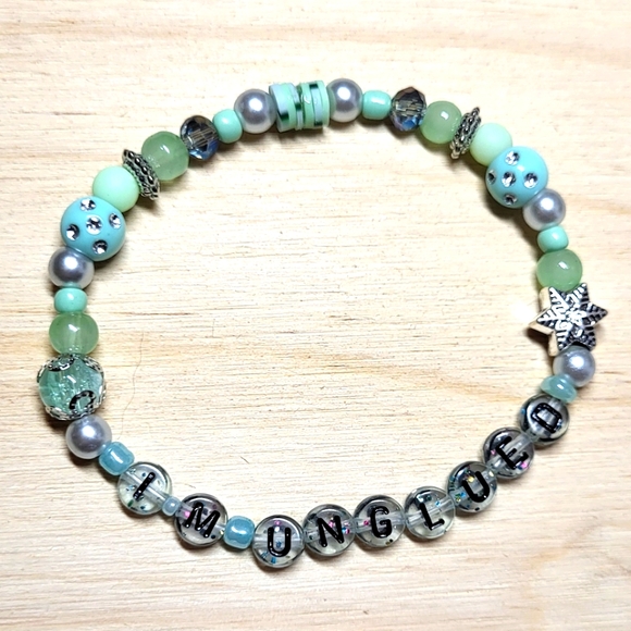 Snow on the Beach- Taylor Swift Friendship Bracelet - Picture 6 of 7